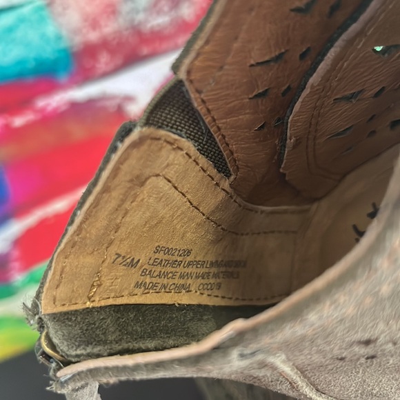 Sofft Ankle Bootie “Westwood II” - Picture 8 of 13